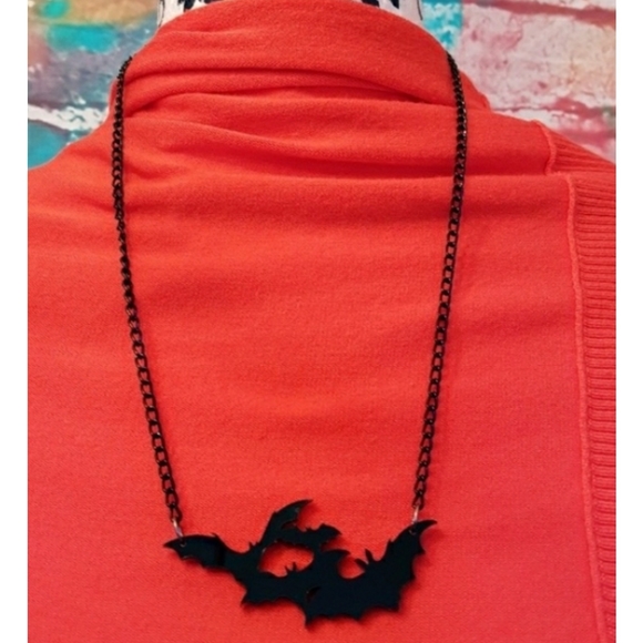 Bat Necklace Black Acrylic and Chain Goth - Picture 4 of 5